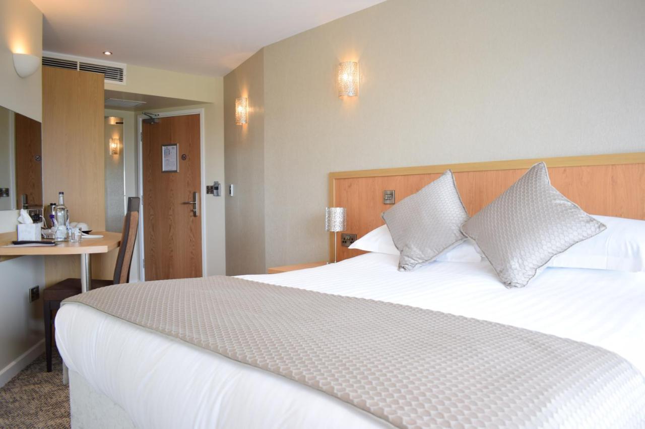The Chase Golf & Country Club Hotel Penkridge Ngoại thất bức ảnh